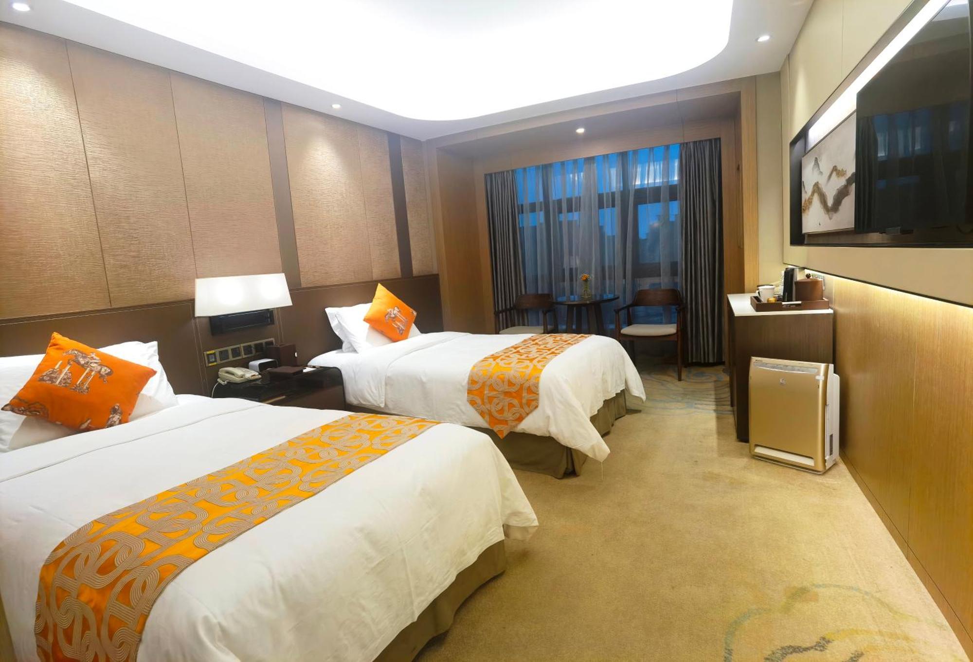 Jin Jiang Pine City Hotel Shanghai Exterior photo